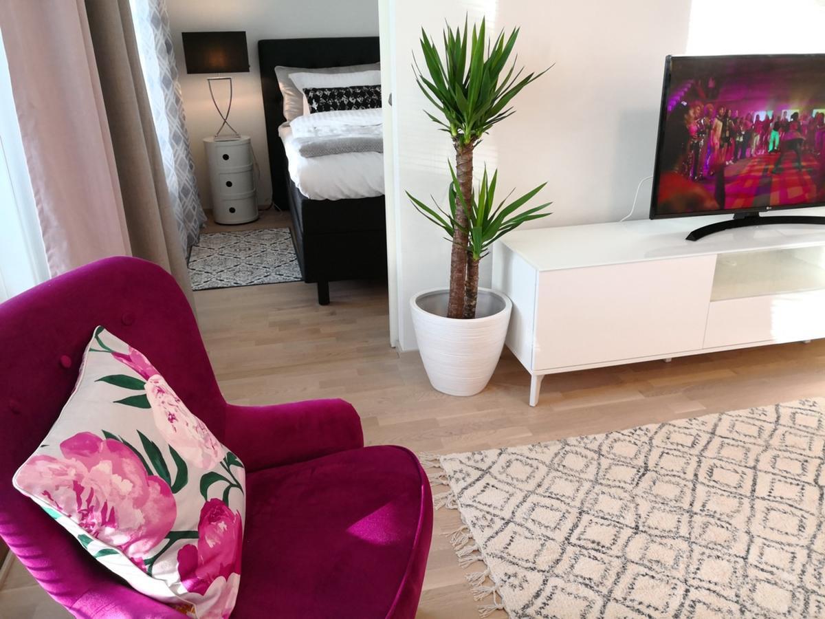 Charming Pine View Apartment Vanda Eksteriør bilde